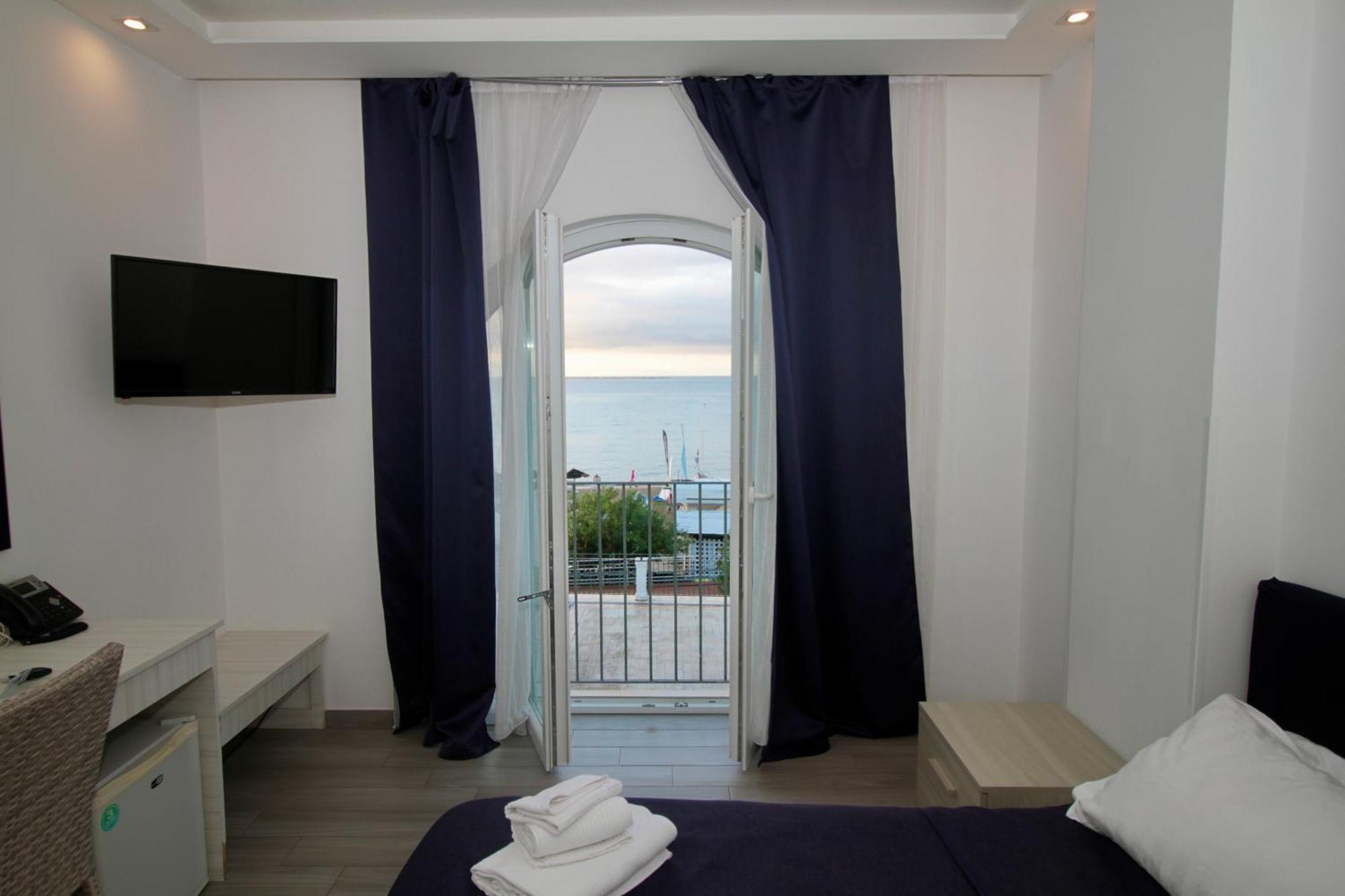 Klaton Beach Hotel Formia Extérieur photo