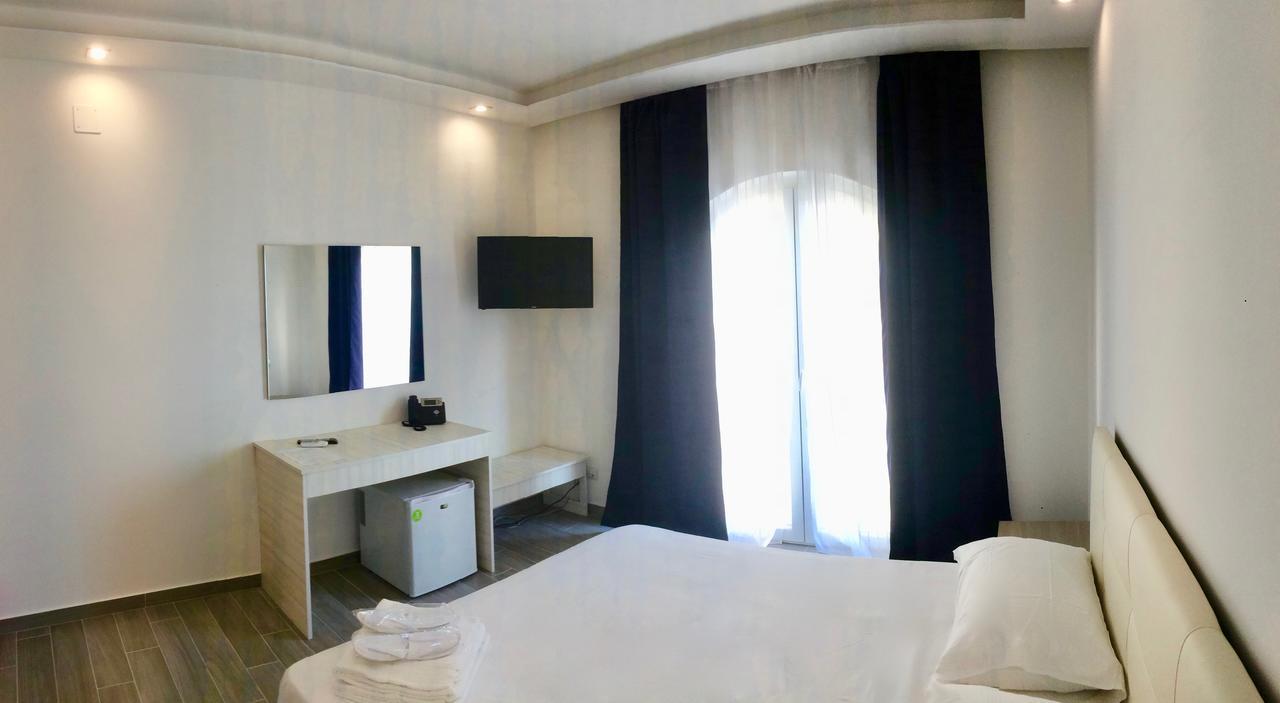Klaton Beach Hotel Formia Extérieur photo