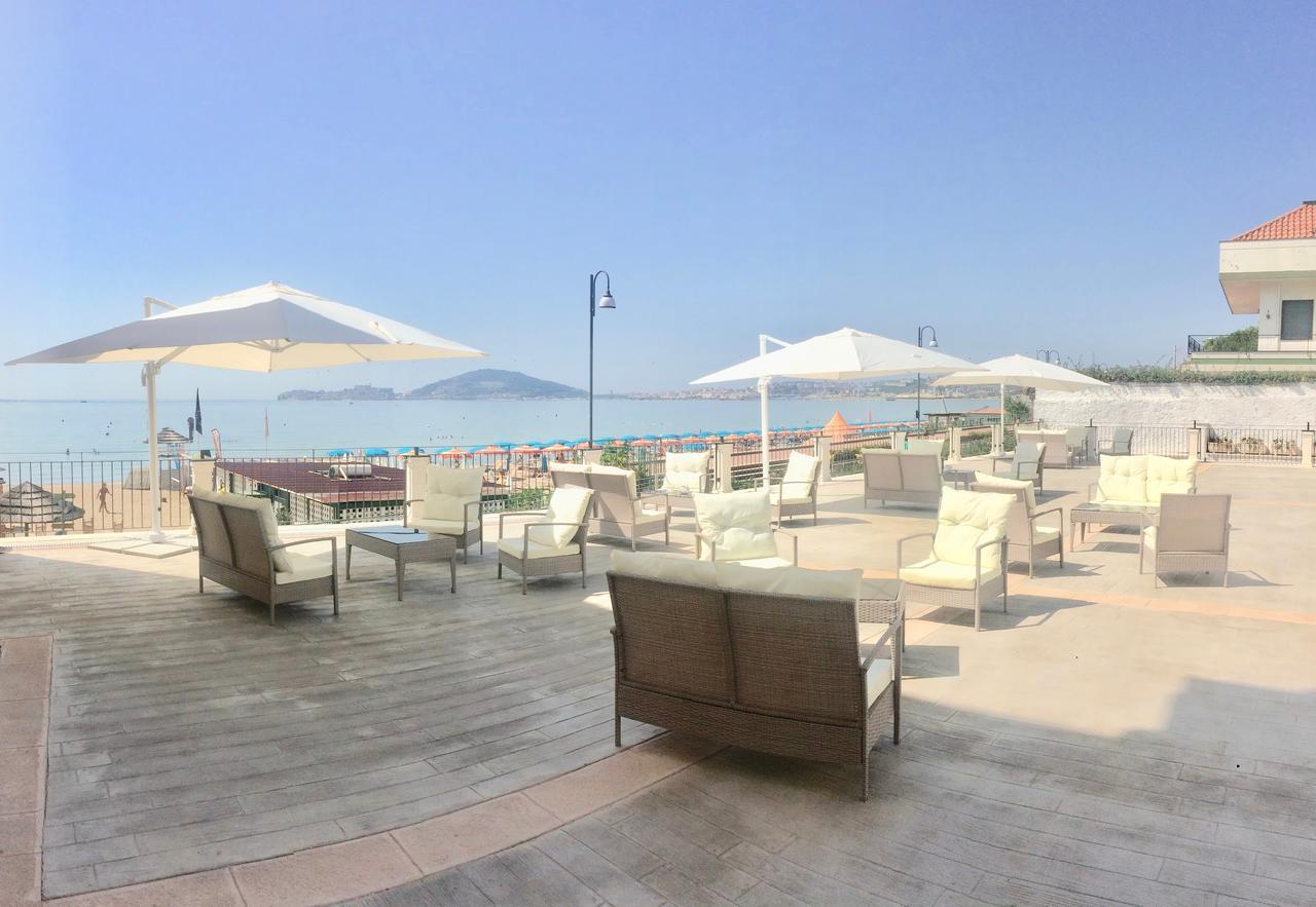 Klaton Beach Hotel Formia Extérieur photo